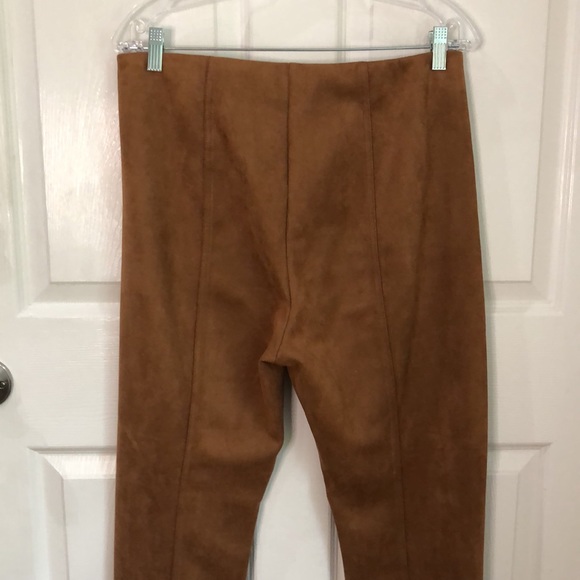T by TAHARI cognac brown faux leather pull on pant size 6 faux suede pants - Picture 9 of 14